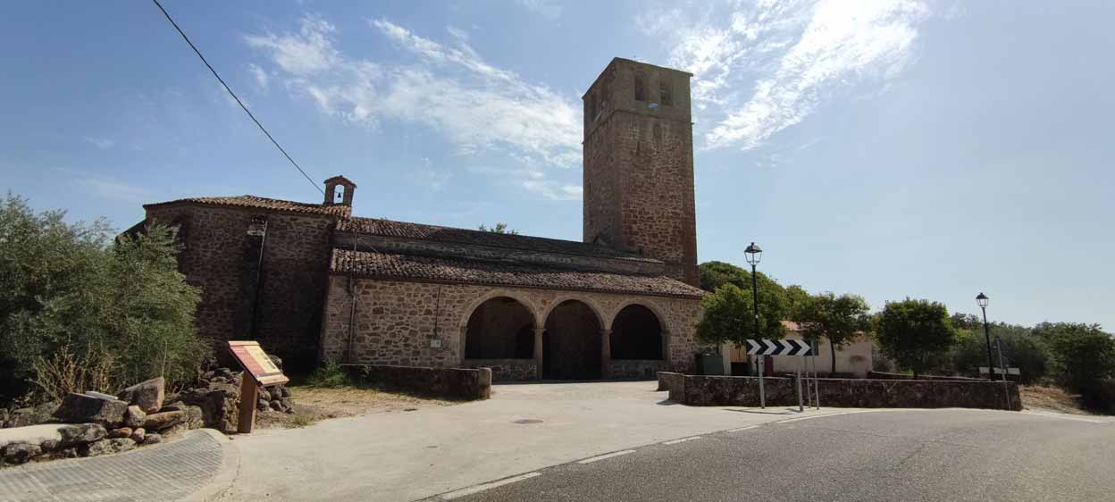 https://public.descubrelavera.com/garguera_de_la_vera/parroquia_nuestra_senora_asuncion_garguera_de_la_vera_1.jpg