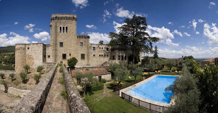 https://public.descubrelavera.com/jarandilla-de-la-vera/parador-jarandilla-de-la-vera-3.jpg