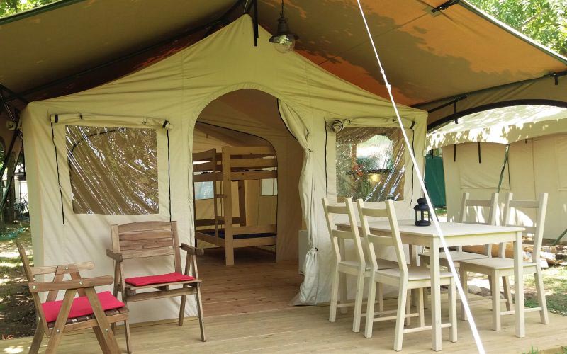 https://public.descubrelavera.com/madrigal-de-la-vera/glamping-madrigal-de-la-vera-1.jpg