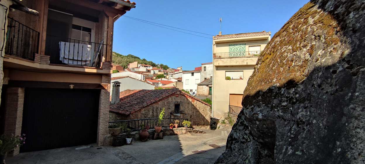 https://public.descubrelavera.com/posts/arroyomolinos-de-la-vera/arroyomolinos-de-la-vera-4.jpg