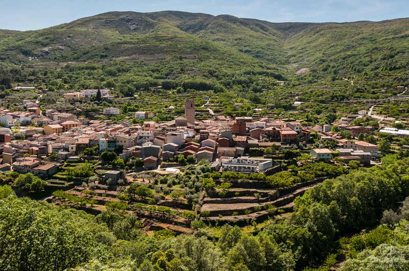 https://public.descubrelavera.com/posts/garganta-la-olla/mirador-de-la-serrana-garganta-la-olla-2.jpg