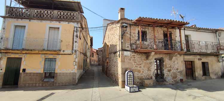 https://public.descubrelavera.com/posts/garguera_de_la_vera/arquitectura_garguera_de_la_vera_2.jpg