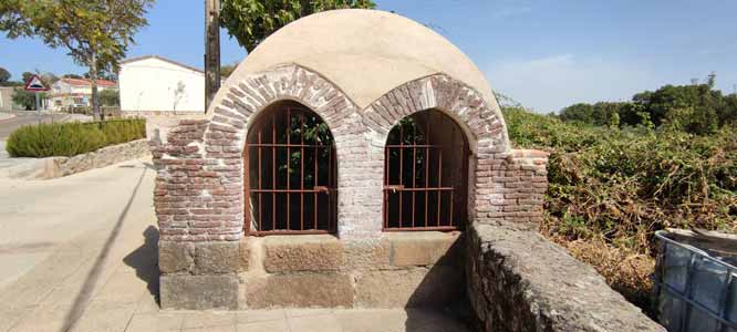 https://public.descubrelavera.com/posts/garguera_de_la_vera/fuente_de_abajo_garguera_de_la_vera_1.jpg