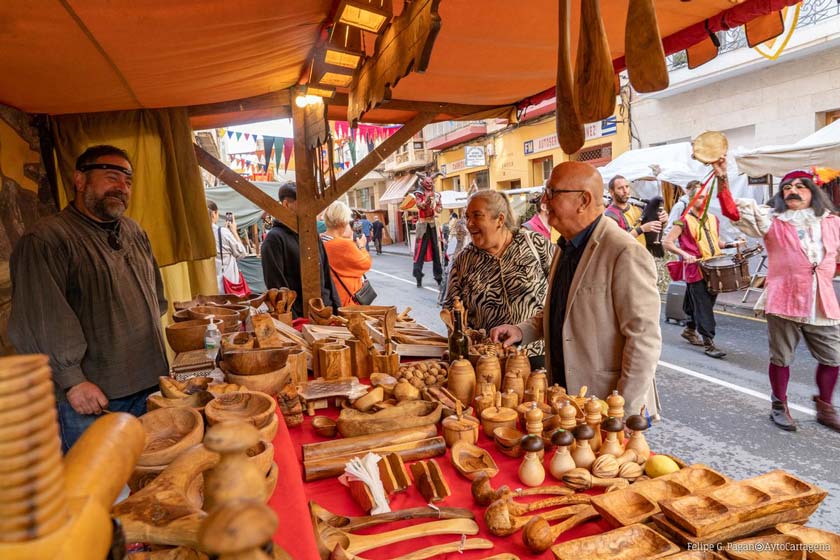 https://public.descubrelavera.com/posts/pasaron-de-la-vera/medieval-pasaron-de-la-vera-3.jpg