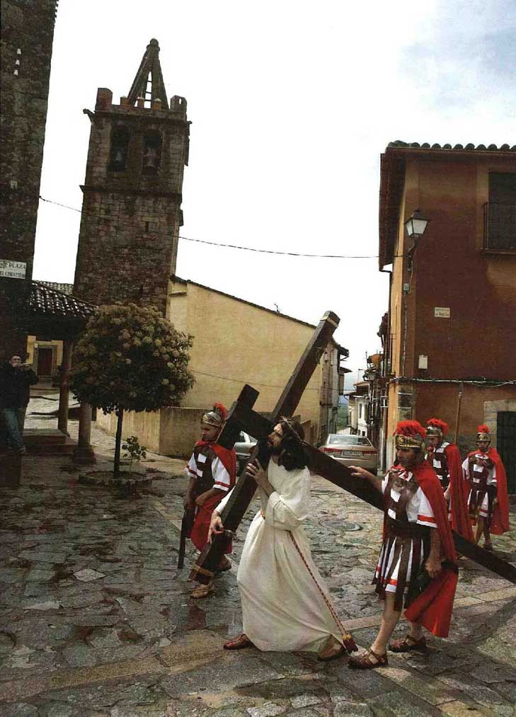 https://public.descubrelavera.com/posts/pasaron-de-la-vera/semana-santa-pasaron-de-la-vera-1.jpg