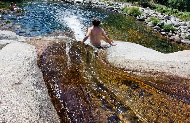 https://public.descubrelavera.com/posts/villanueva-de-la-vera/piscinas-naturales-villanueva-de-la-vera-6.jpg